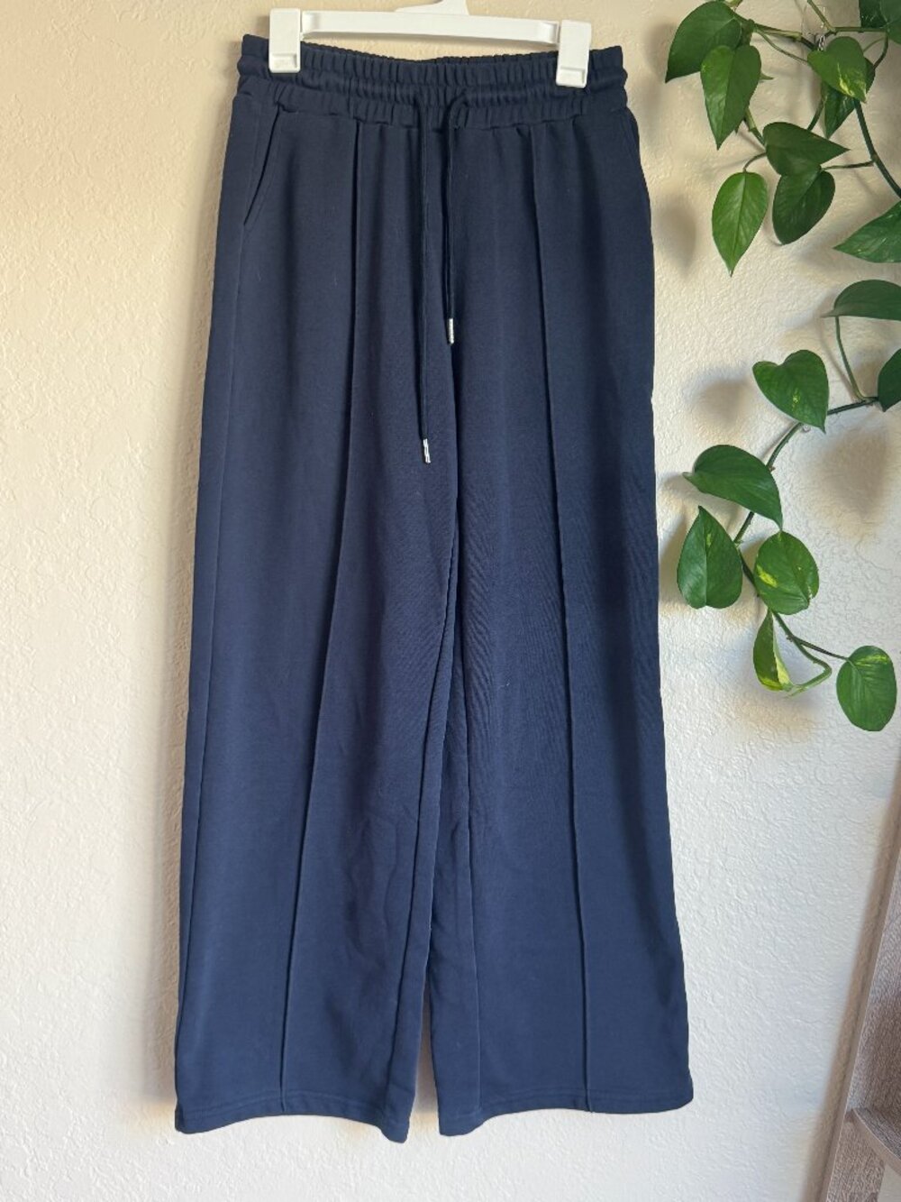 AUTOMET Wide Leg Sweatpants Navy Drawstring Lounge Pants Women’s Medium